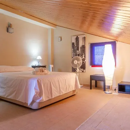 Casa Tizziano En Tamango Hill *